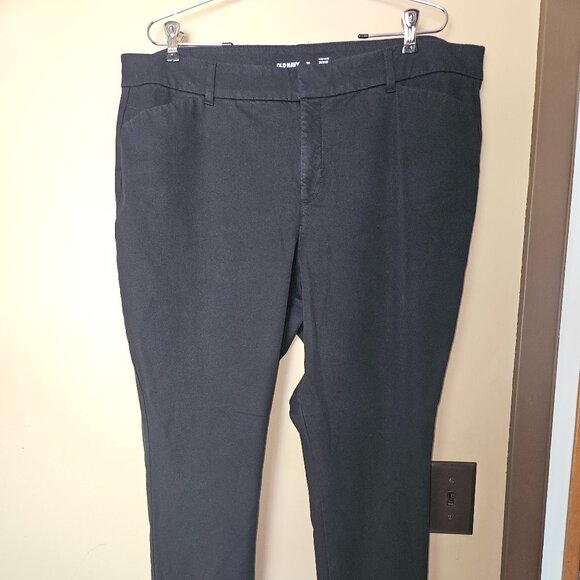 Old Navy High-Rise Never-Fade Pixie Size 18 - Picture 1 of 5